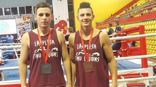 Latvijas kikbokseri izcīna sudrabu un bronzu Eiropas čempionātā