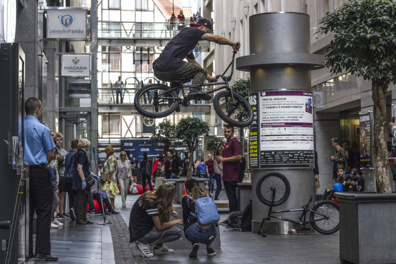 Street Fashion ballītē Rīdzenes ielā uzstāsies Baltijas spožākie BMX frīstaila talanti