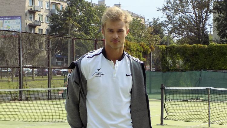 Daugavpils students kļuvis par instruktoru tenisa zvaigznes Rafaela Nadala akadēmijā