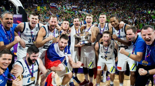 FIBA atbild: "Eirolīga pati radīja problēmu un izlases uzskata par nevajadzīgām"