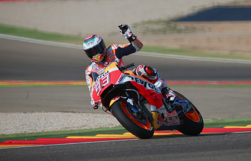 Spānijas MotoGP uzvar Markess, Rosi izcīna piekto vietu