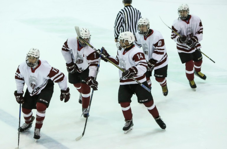 Latvijas U-17 hokeja izlase pagarinājumā izrauj uzvaru pār Krievijas U-16