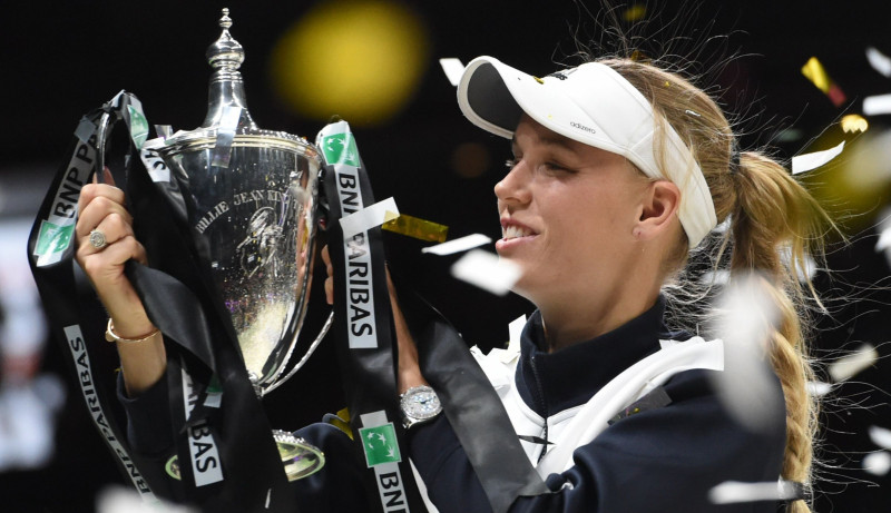 Vozņacki ar sezonas 60. uzvaru pirmoreiz triumfē "WTA Finals"