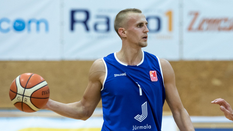 Kārlis: "Neizmetot brīvu metienu, treneris soda"
