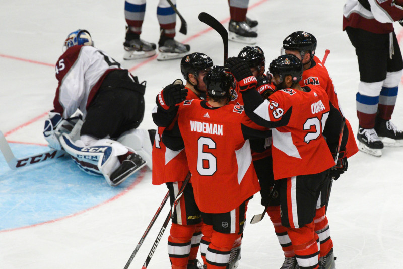 "Senators" Stokholmā vēlreiz pārspēj "Avalanche", "Rangers" sestā uzvara pēc kārtas