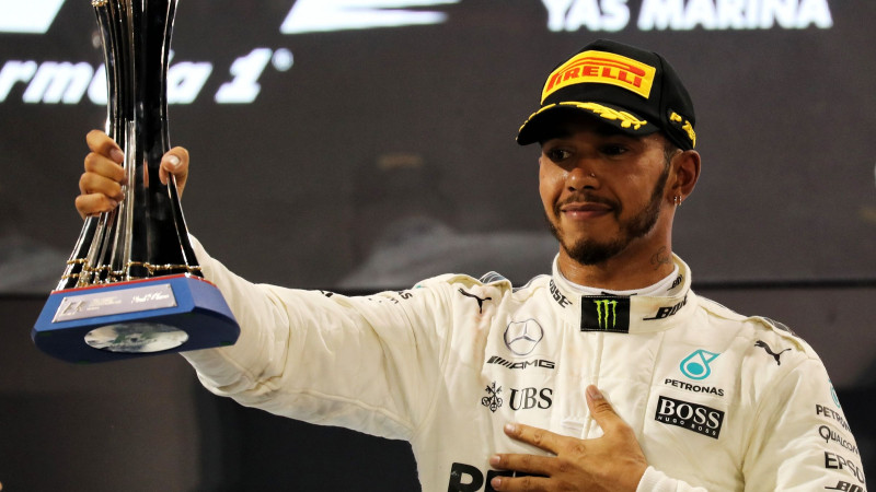 Hamiltons: "Kad izcīnīju titulu, nākamo nedēļu pavadīju ballējoties"