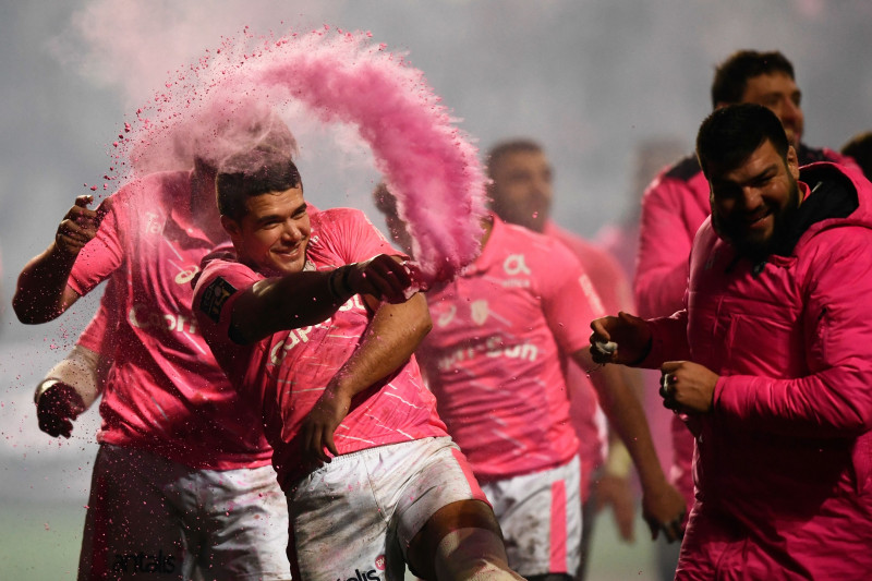 "All Pinks" uzvar Parīzes derbijā, Monpeljē piekāpjas Larošelai