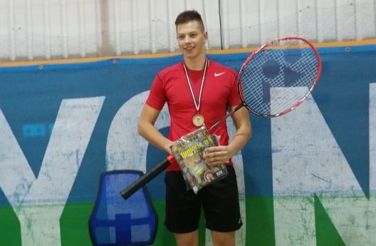 Bedrītis - 2017. gada absolūtais junioru čempions badmintonā