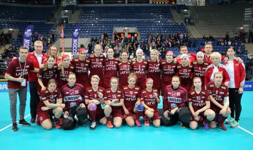 Latvija dramatiskā galotnē zaudē Slovākijai un pasaules čempionātu noslēdz sestajā vietā