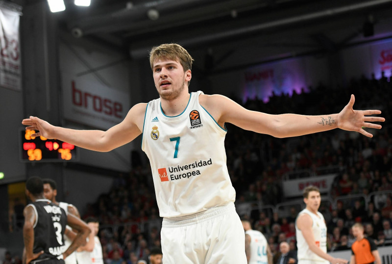 18 gadus vecais Dončičs - trešo reizi Eirolīgas kārtas MVP
