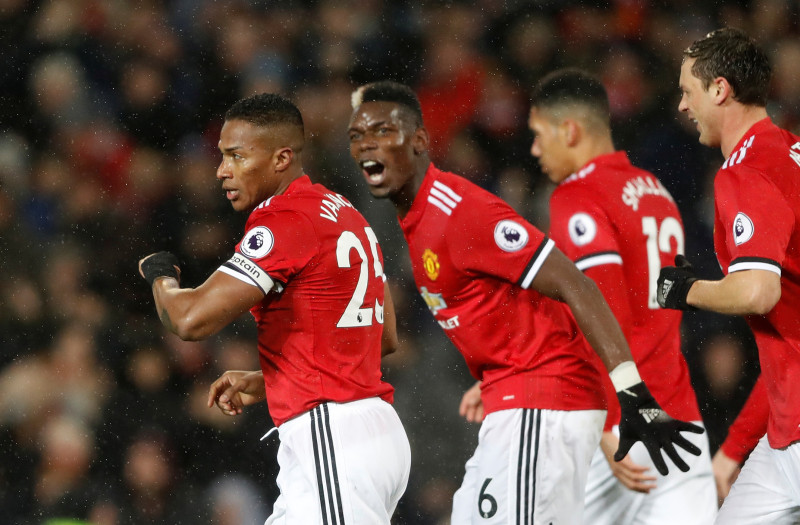 Mančestras ''United'' pārliecinoši tiek galā ar ''Stoke''