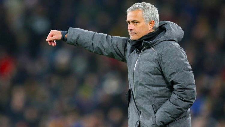 Morinju pagarina līgumu ar Mančestras "United"