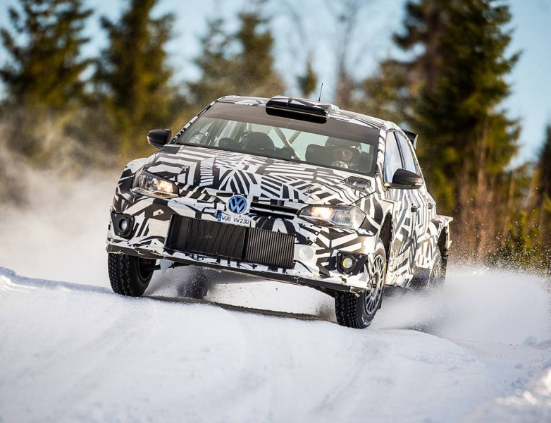Peters Solbergs aizvada testus ar jauno ''VW Polo GTI R5''