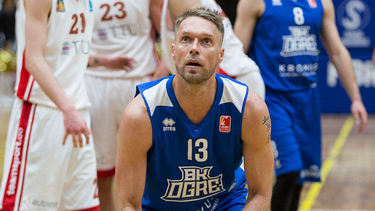"Ogrei" un "Jūrmalai" priekšpēdējās cīņas BBL pamatturnīrā