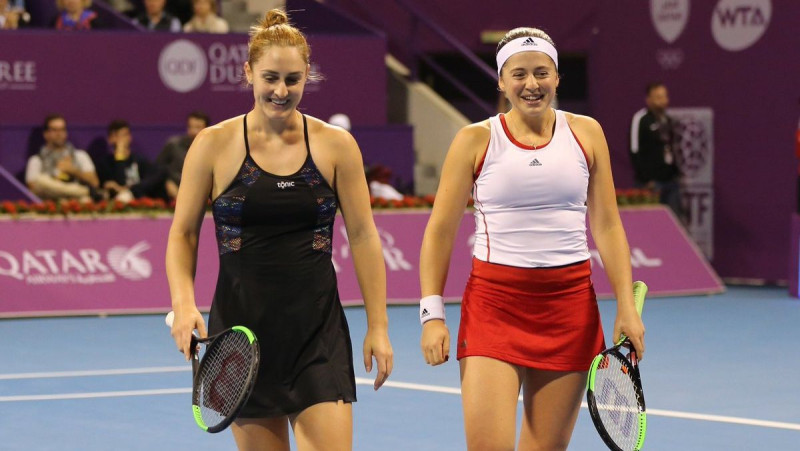 Ostapenko un Dabrovski komanda sasniedz titula maču Dohā