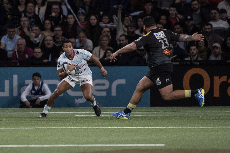 "Racing 92" pieveic Larošelu un pietuvojas līderiem