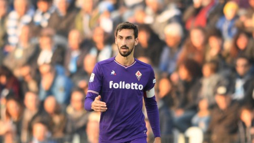 Sēras Itālijā: pēkšņā nāvē miris izlases aizsargs un "Fiorentina" kapteinis Astori