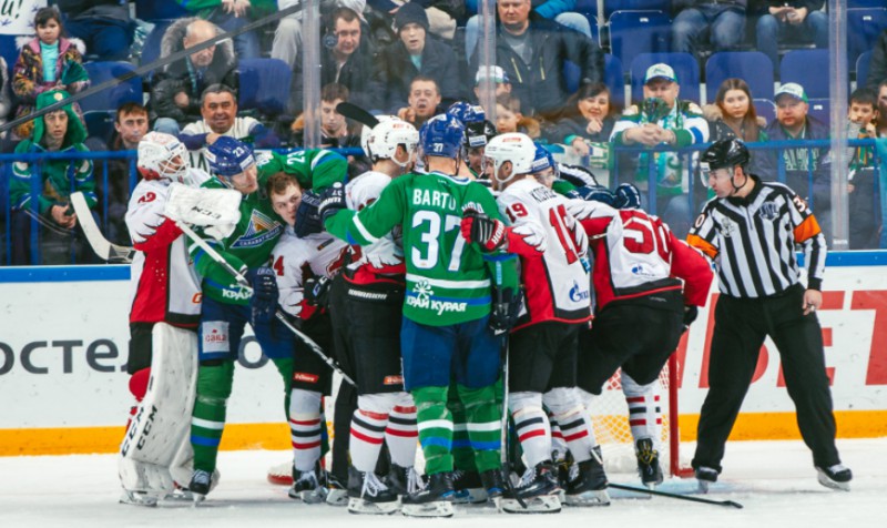 Bārtuļa "Salavat Yulaev" vēlreiz zaudē, Daugaviņam sezona beigusies