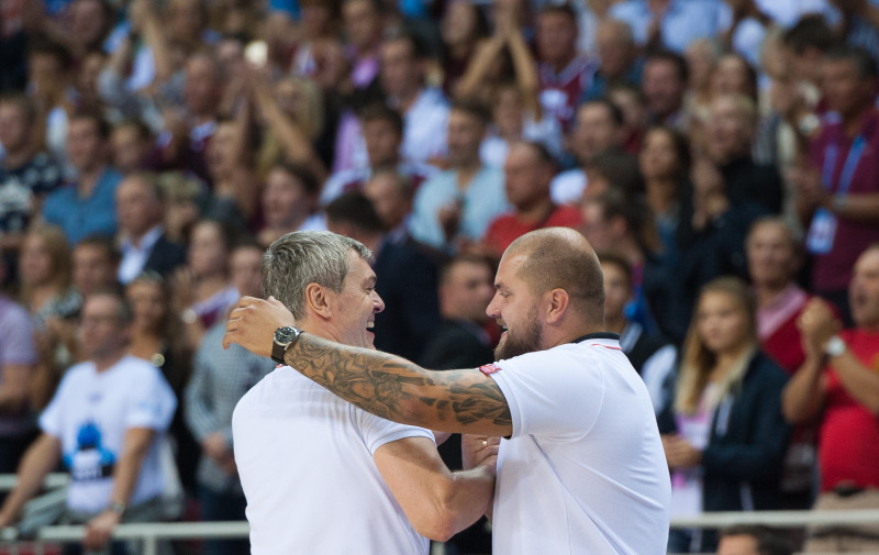 Štālbergs: "LBS valdei ir jārīkojas strikti, citādi tiks zaudēta uzticība tās darbam"