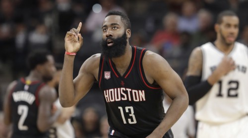 Bertānam un "Spurs" agrā spēle pret regulārās sezonas čempioni "Rockets"
