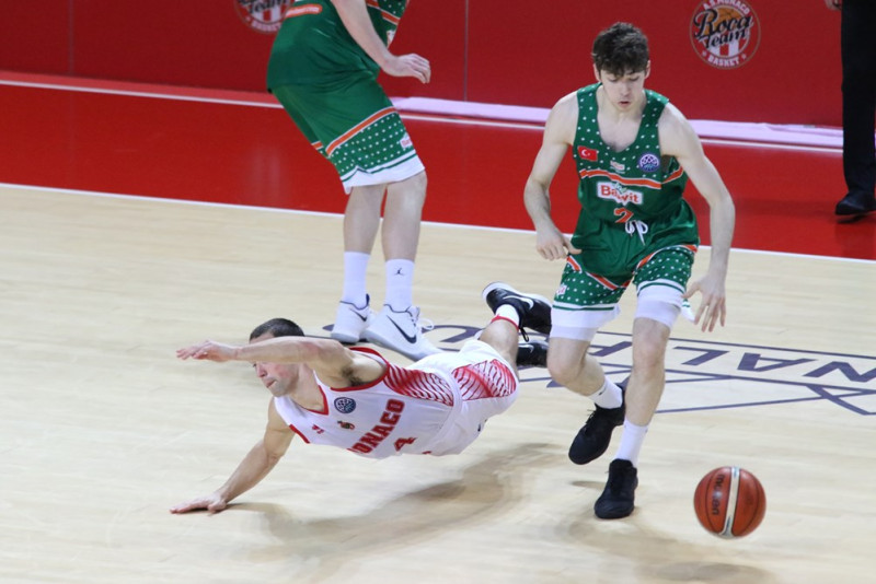 "Monaco" zaudē, taču kā pirmā iekļūst FIBA Čempionu līgas "Četru finālā"