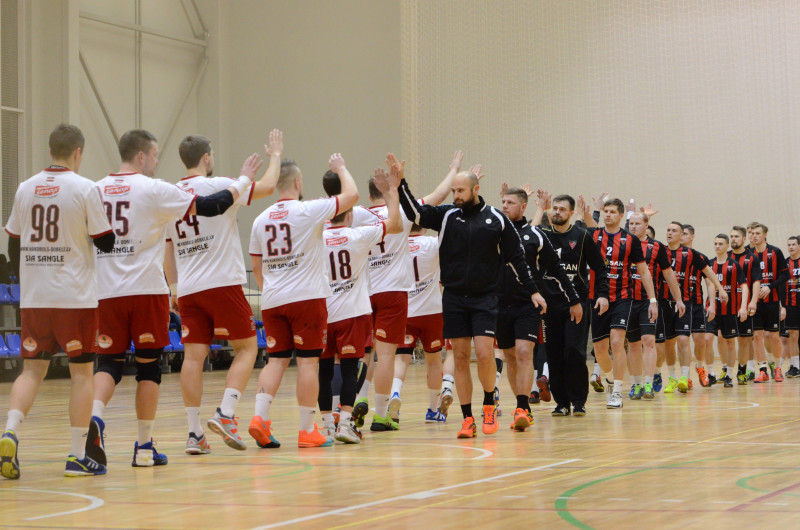 "Tenax" un "Celtnieks" sāks cīņu par zeltu, tiešraide Sportacentrs.com