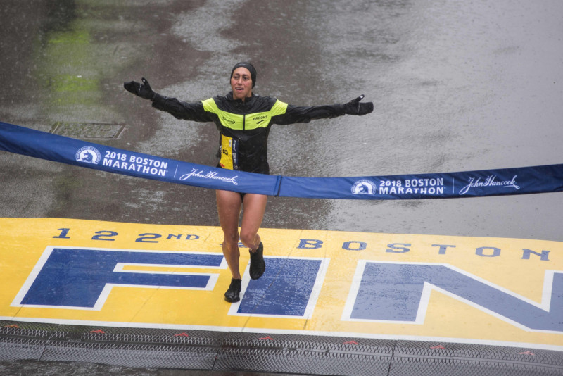 Kavauči un Lindena izcīna uzvaras Bostonas maratonā