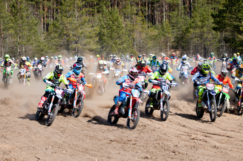Par spīti tehniskām problēmām Karro uzvar "Cross Country" Ķesterciemā