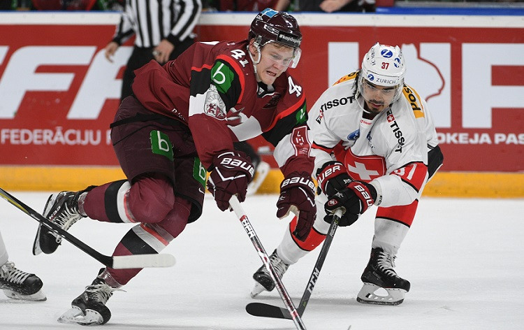 Latvijas izlase demonstrē labu spēli, bet pagarinājumā zaudē Šveicei
