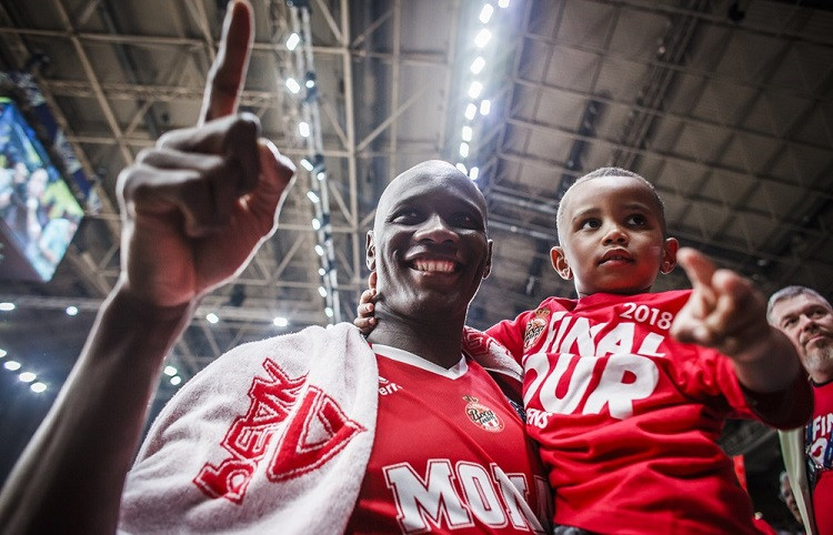 "Monaco" negaida "zelta zirgu" un otrajā piegājienā iejāj Čempionu līgas finālā
