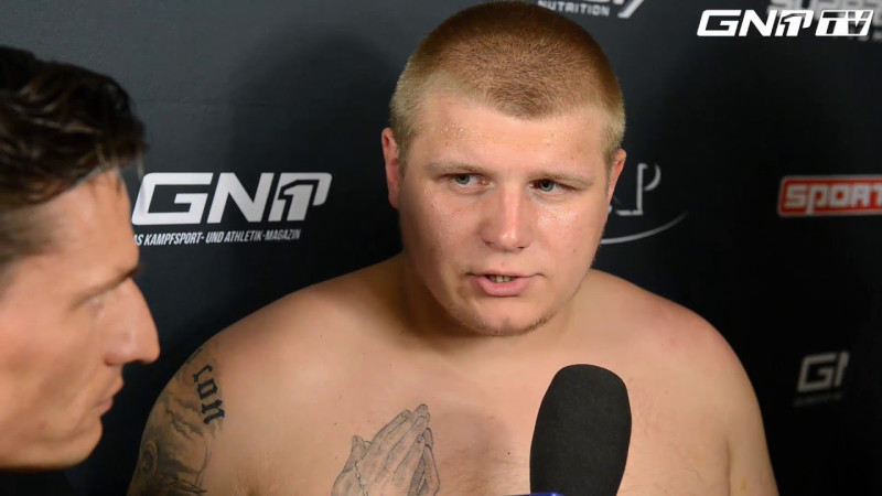 Latvijas čempions MMA Jemeļjanovs Grieķijā uzvar Papadopulosu