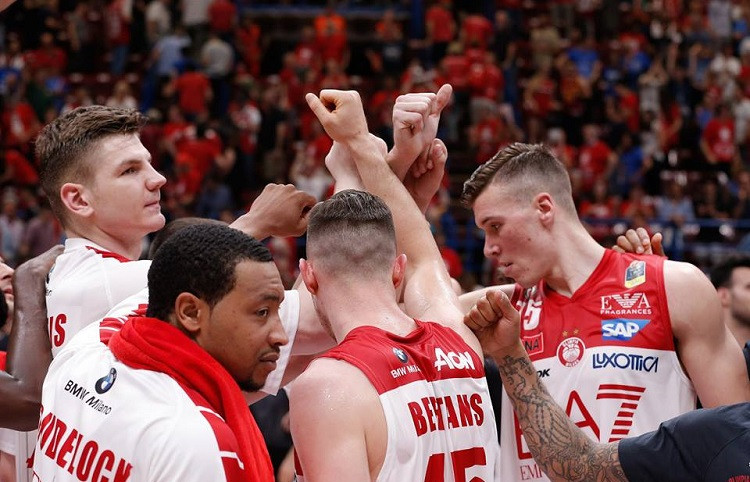 Dairis Bertāns un "Olimpia Milano" triumfē Eiropas vecākajā līgā Itālijā