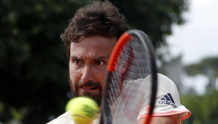 Gulbis pārliecinoši pārvar Vimbldonas kvalifikācijas pirmo kārtu
