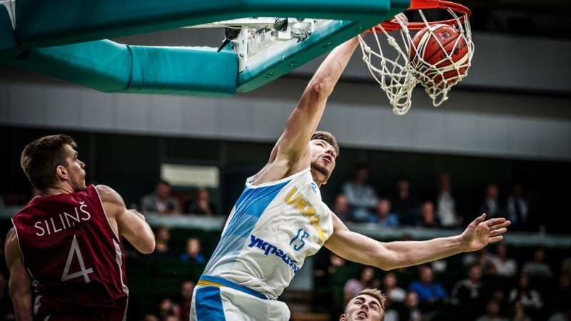 Ukrainas basketbola izlases kapteinis: "Pret Latviju aizvadījām pāris gados sliktāko spēli"