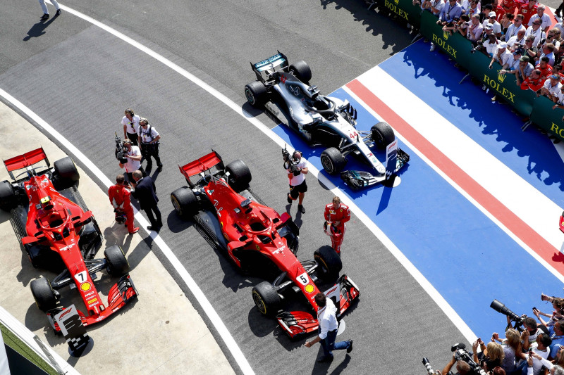 "Ferrari" jau pārspējusi "Mercedes" komandu motora jaudas ziņā