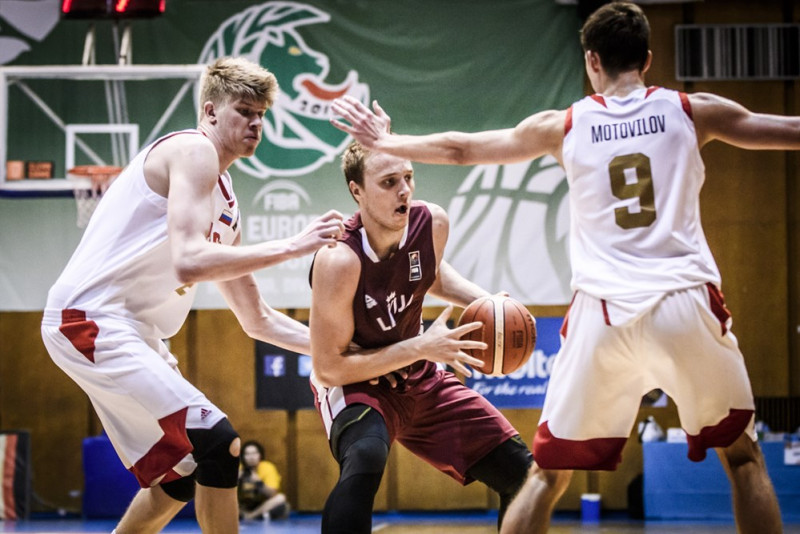 Latvijas U20 izlase pieveic Krieviju un izcīna vietu A divīzijā