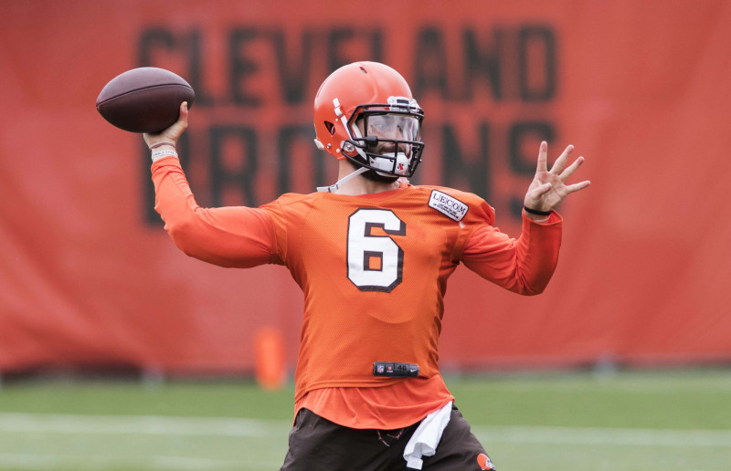 NFL drafta pirmais numurs paraksta līgumu ar "Browns"