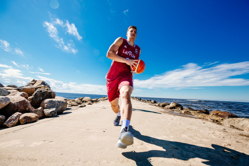 U-18 izlases basketbolists Mežulis: "Būsim ļoti nopietns pretinieks visām EČ dalībniecēm"