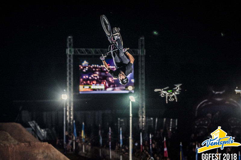 Aizvadītas pirmās Ventspils GGFEST sacensības BMX "dirt" un veikbordā