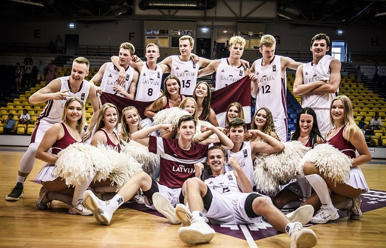 Paldies, Liepāja! Paldies, Ventspils!