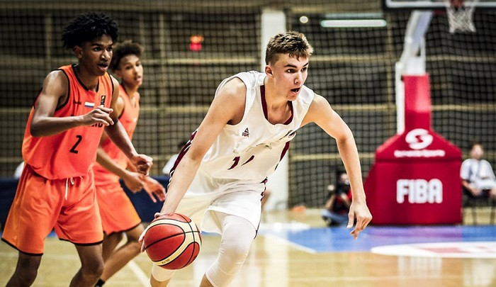 Latvijas U16 izlase ar uzvaru pār Nīderlandi sāk Eiropas čempionātu