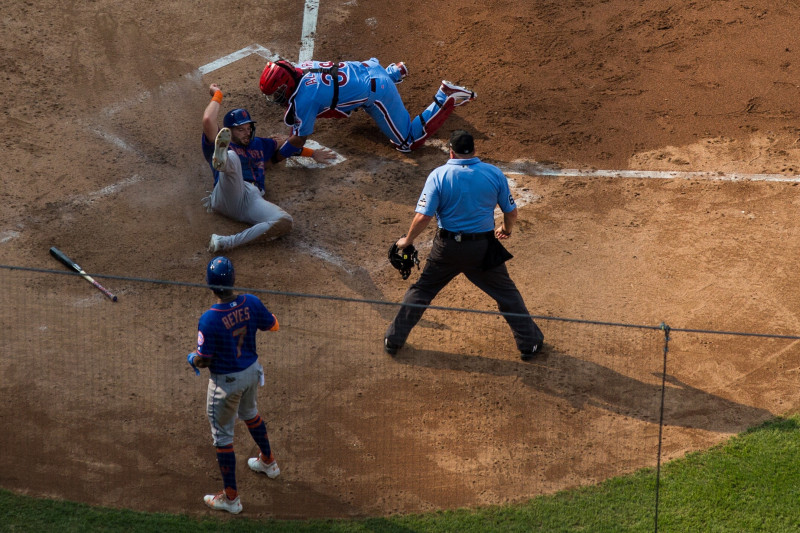 "Mets" gūst 24 punktus un sagrauj "Phillies"