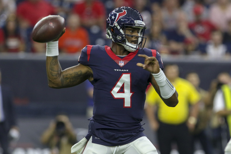 Vatsonam piezemējums "Texans" uzvarā