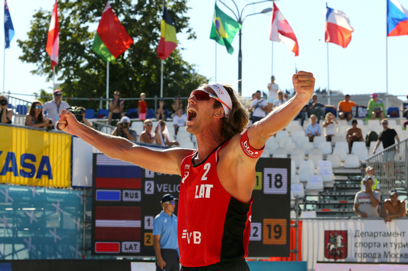 Samoilovs un Pļaviņš finālā pieveic Pasaules ranga līderus un triumfē "p1440" turnīrā Sanhosē