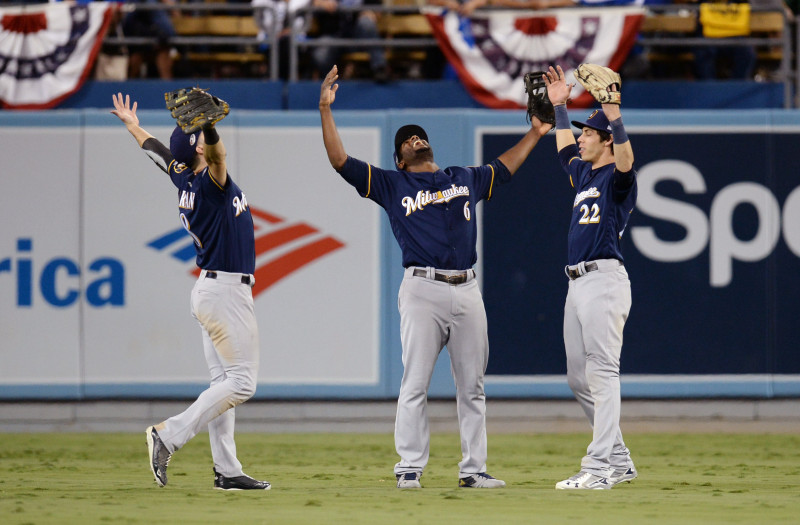 "Brewers" atstāj "Dodgers" sausā un izvirzās vadībā