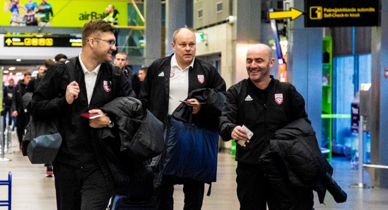 Starkovs, neizrunājamie uzvārdi un smiekli: Miksu un Rakels Kazahstānā