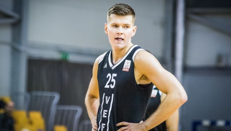 VEF jaunais aizsargs Hāzners uz diviem mēnešiem pievienojas Liepājai