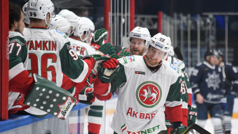 "Ak Bars" gandrīz izlaiž uzvaru pret Jaroslavļu, "Vityaz" pēc punktiem panāk rīdziniekus