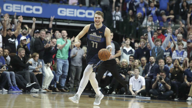 Dončičam līdz triple-double pietrūkst vienas atlēkušās bumbas, Lenards iemet 30 Maiami
