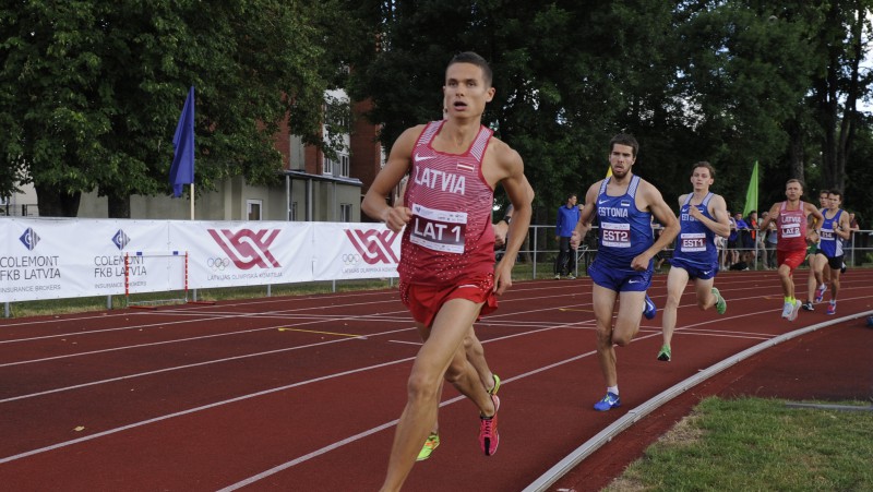 Serjogins un Valtere uzvar Latvijas čempionātā pusmaratonā